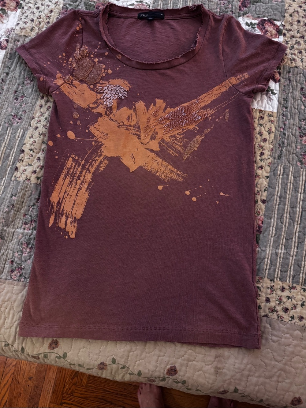 J. Crew Women's Short Sleeve Tee in Maroon with Rust Graphic